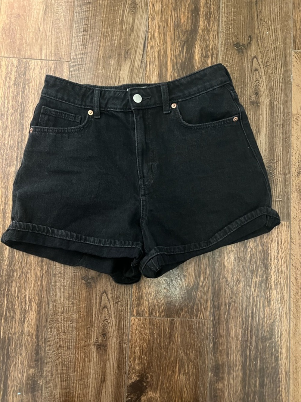H&M Women's Black High-Rise Denim Shorts